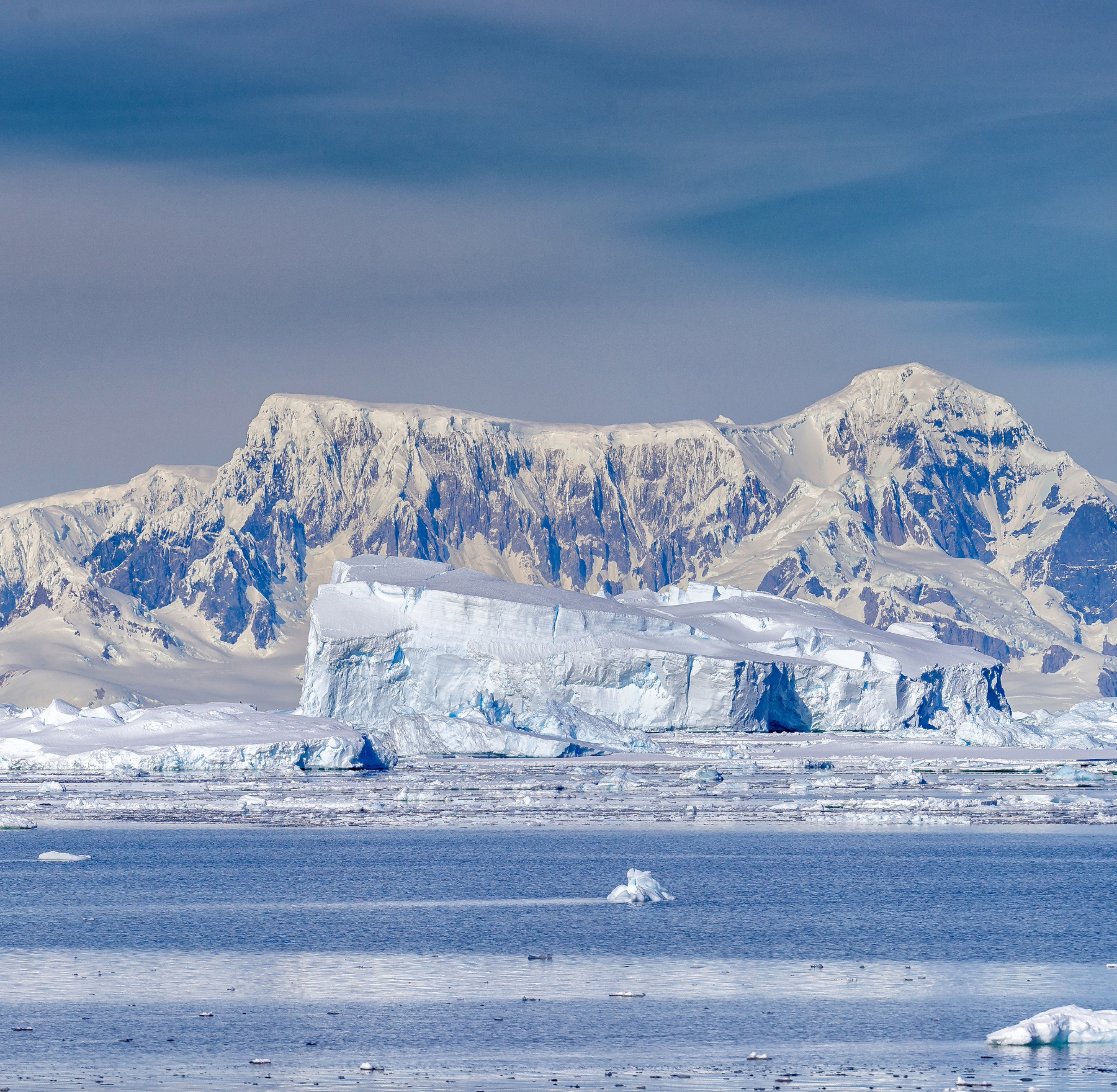 Glaciares Tropicales de los Andes: Retroceso Histórico Revela Impacto del Cambio Climático